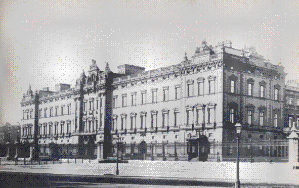 Archivo:1910 Buckingham Palace.gif