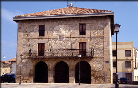 Archivo:Ayuntamiento de Alegría-Dulantzi.jpg