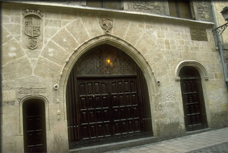 Archivo:Palacio Casa Del Cordón.jpg