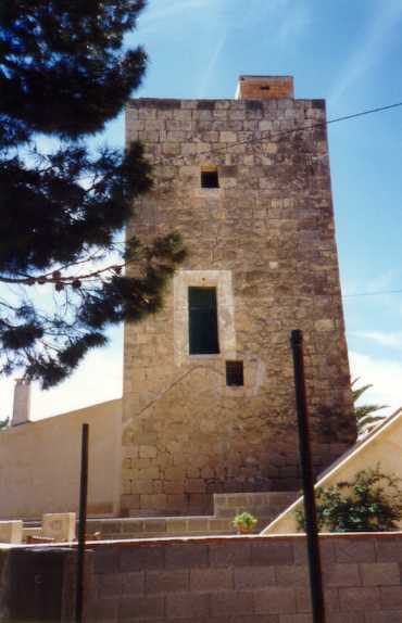 Archivo:Torre Medialibra (Alicante).jpg