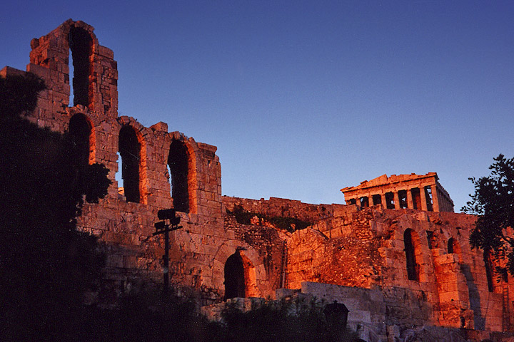 Archivo:Lightmatter acropolis.jpg