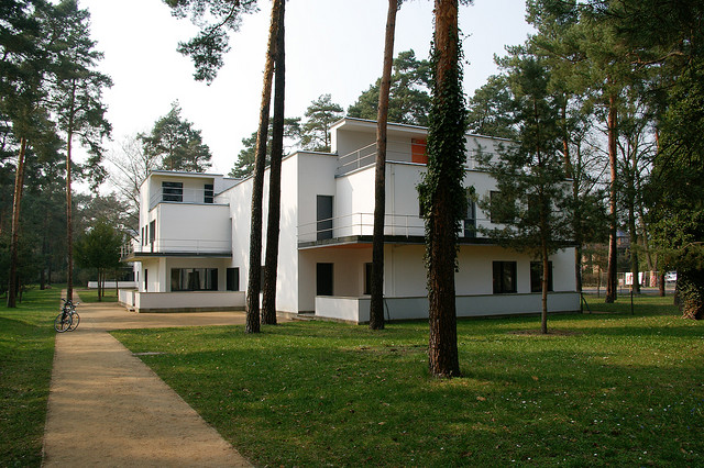 Archivo:Gropius.Casa de los maestros Bauhaus.Casa Muche.1.jpg