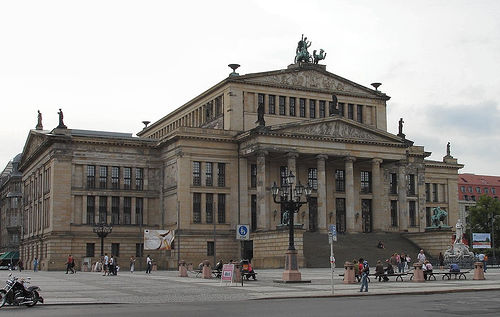 Archivo:Sala de conciertos de Berlín.1.jpg