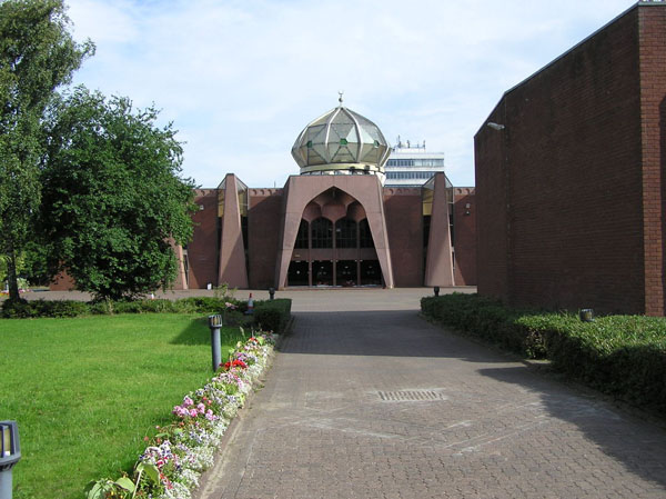Archivo:Wfm glasgow central mosque front.jpg