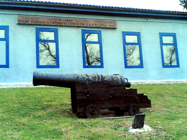 Archivo:Museo Real Fabrica de Artilleria de La Cavada.jpg