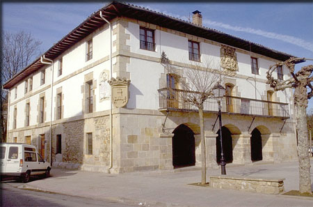 Archivo:Palacio de Bea-Murgia.jpg