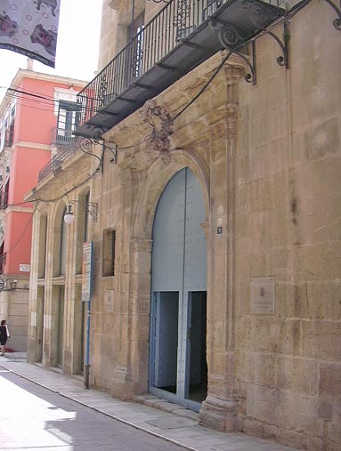 Archivo:Palacio maisonnave.Alicante.jpg