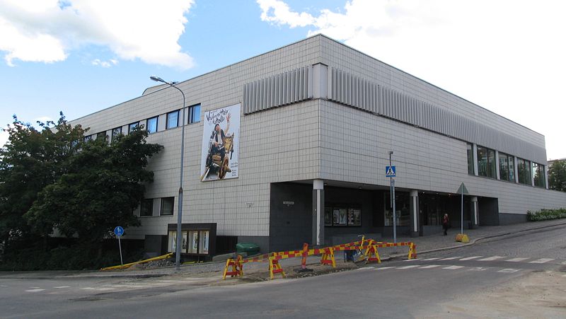 Archivo:Jyväskylä city theatre.jpg