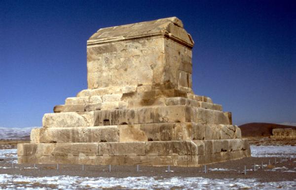 Archivo:Cyrus tomb.jpg