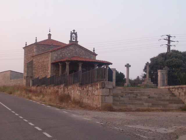 Archivo:Ermita San Antonio Montehermoso restaurada.jpg