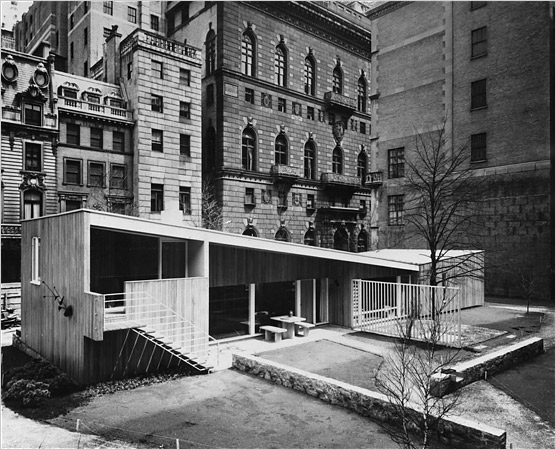 Archivo:Casa en el jardín del MoMA.2.jpg