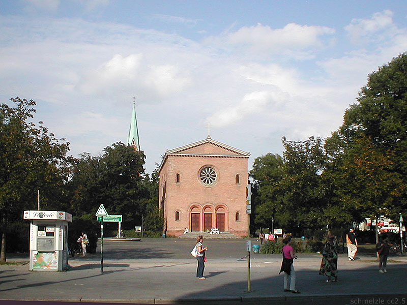 Archivo:Iglesia de Nazaret. Berlin.jpg