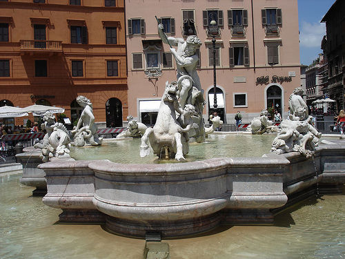 Archivo:Roma-fontana del nettuno.jpg