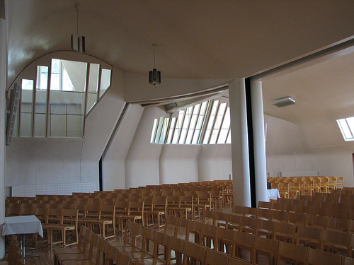 Archivo:Aalto.Iglesia de las Tres Cruces.5.jpg