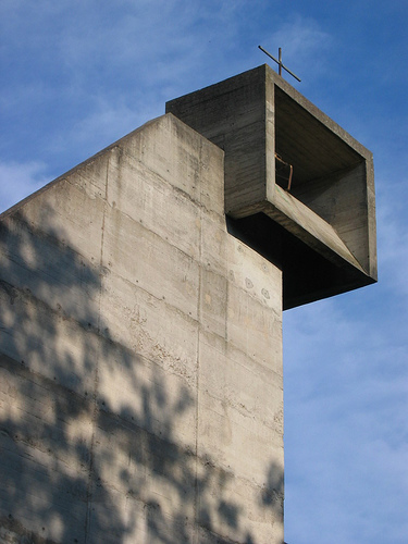 Archivo:LeCorbusier.Convento La Tourette.6.jpg