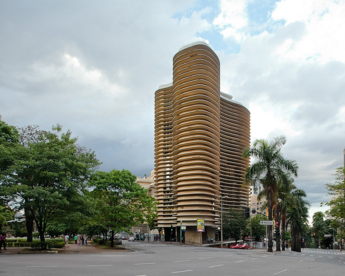 Archivo:Niemeyer.EdificioNiemeyer.jpg