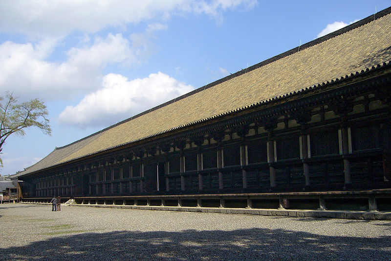 Archivo:Sanjusangendo temple01s1408.jpg