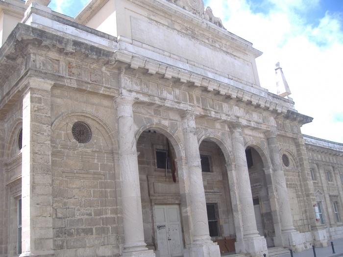 Archivo:Cádiz. Cárcel Real3.JPG