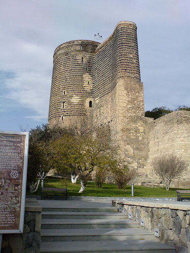 Archivo:Torre de la Doncella.jpg