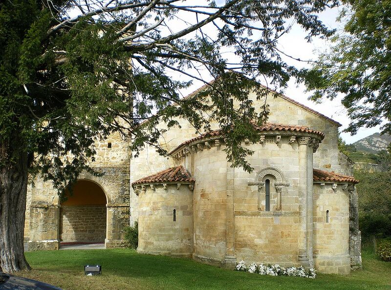 Archivo:Monasterio de San Pedro de Villanueva - Iglesia01.jpg