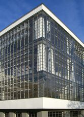 Gropius.Edificio Bauhaus.7.jpg