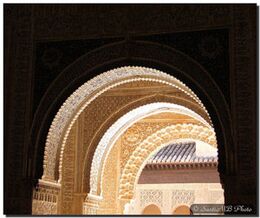 Arco de Medio Punto en Alhambra [1]