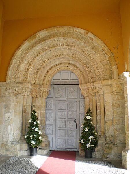 Archivo:Monasterio de San Pedro de Villanueva - Portada.jpg