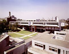 Escuela internacional del Sagrado Corazón, Tokio (1968)