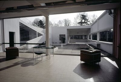 Le Corbusier.Villa savoye.9.jpg