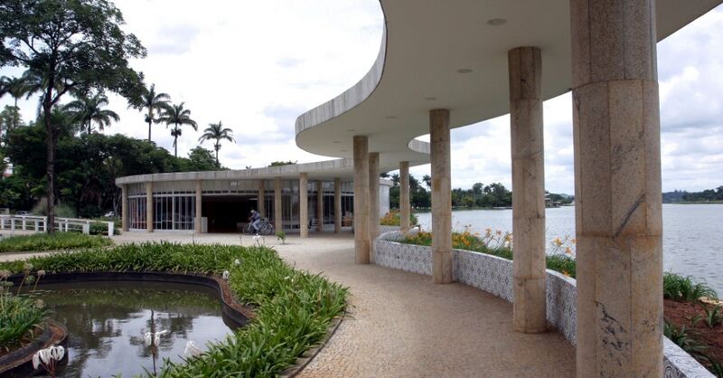 Archivo:Niemeyer.CasaDeBaile.2.jpg