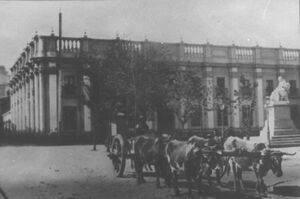 Vista del Palacio de la Real Aduana o Palacio de los Tribunales Viejos, hacia 1900