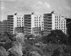 Edificios de viviendas en Plaza de la República, Budapest (1932-1935)