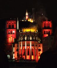 La catedral durante la Fiesta de las Luces