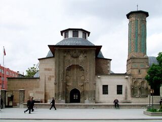 Madraza Ince Minareli, Konya, Turquia (1258-1279)