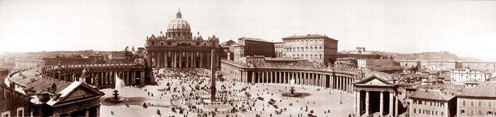 Plaza de San Pedro, Roma, (fotografía de 1909). El edificio de la basílica cierra una plaza elíptica enmarcada por una columnata. Diseño de Bernini