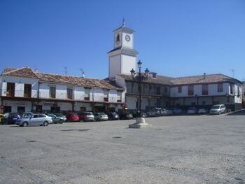 Plaza de la Constitución y Torre del Reloj de Valdemoro