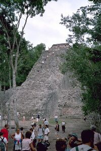 Pirámide de Nohoch Mul en Cobá
