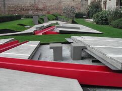 Jardín de los pasos perdidos, Museo Castelvecchio, Verona (2003-2004)