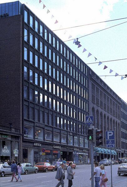 Archivo:Aalto.EdificioRautatalo.jpg