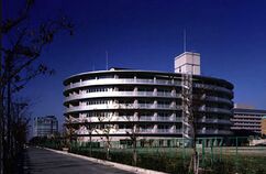 Colegio infantil Aprocare, Osaka (1996)