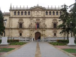 Fachada del Colegio Mayor de San Ildefonso, Alcalá de Henares (1537-1553)