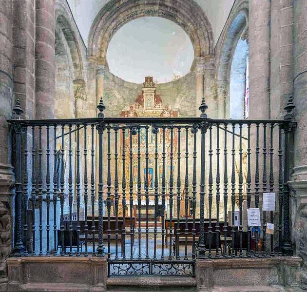Archivo:CatedralSantiagoCompostela.CapillaSalvador.jpg