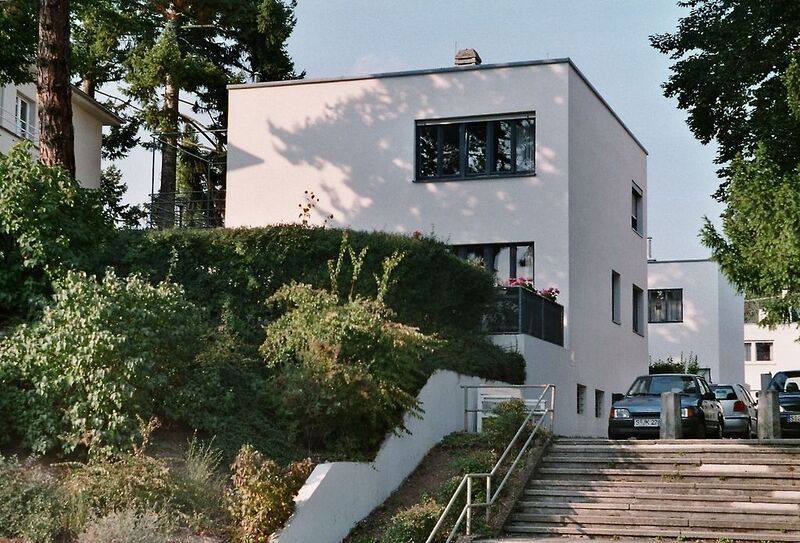 Archivo:Weissenhof photo house Adolf Gustav Schneck south west side Stuttgart Germany 2005-10-08.jpg
