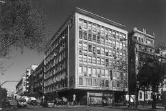Edificio Bayer, Madrid (1955-1956), junto con José Antonio Domínguez Salazar