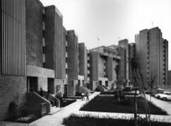 Unidad Habitacional Vallejo-La Patera (1970), en colaboración con Abraham Zabludovsky