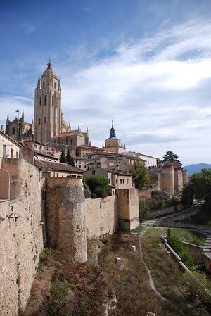 Muralla de Segovia.jpg