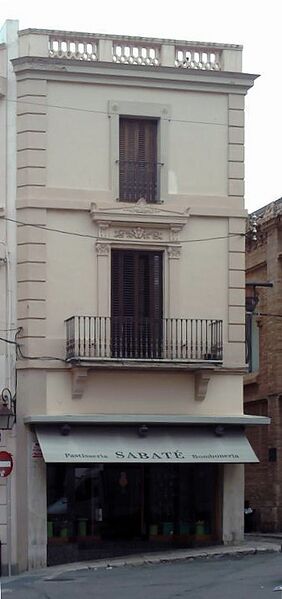 Archivo:Sitges - Casa Josep Busquets.jpg