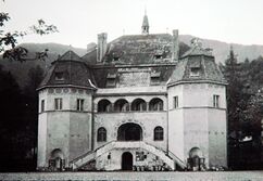 Escuela de primaria Arnoldstein, Viena (1908-1910)