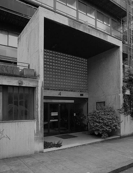 Archivo:LeCorbusier.EdificioClarte.6.jpg