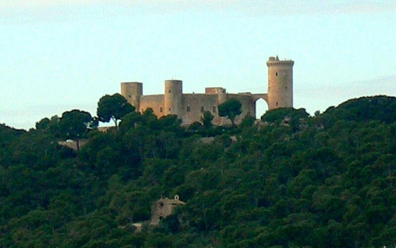Archivo:Castell de Bellver.jpg